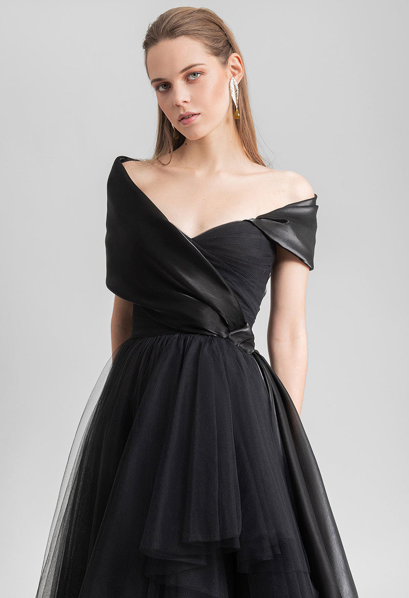 Simple V-Neck Short-Sleeved Multi-Layered Tulle Floor Length Prom Dress