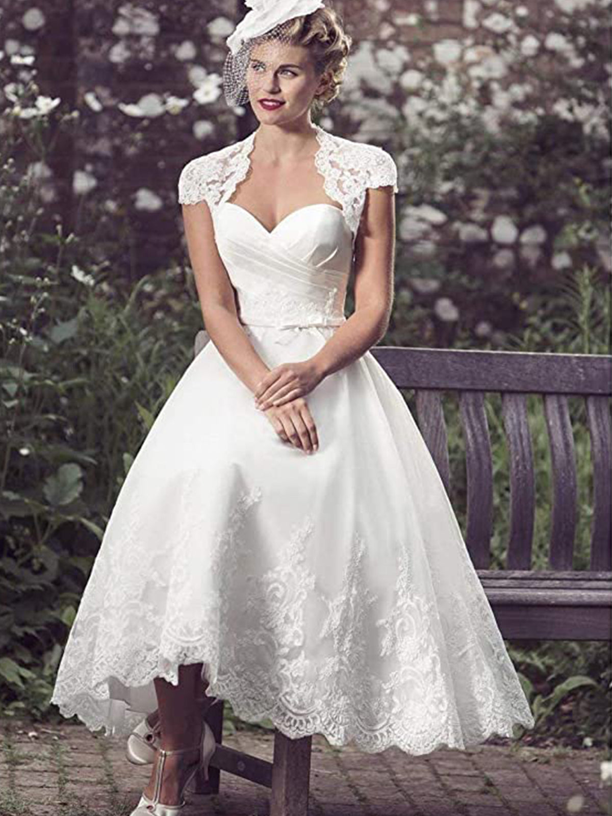 Elegant Sweetheart Cap Sleeve Princess Wedding Dress As Picture