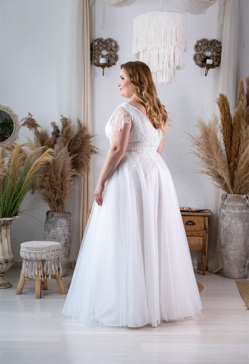 Plus Size V Neck Sleeveless Tassel Sequins A Line Tulle Floor Length Wedding Dress