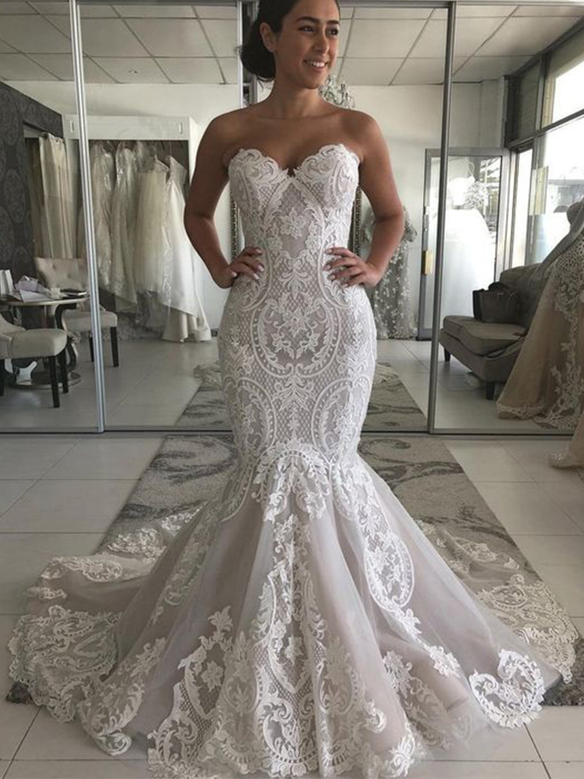 Classic Lace Sweetheart Strapless Mermaid& Trumpet Wedding Dress As Picture