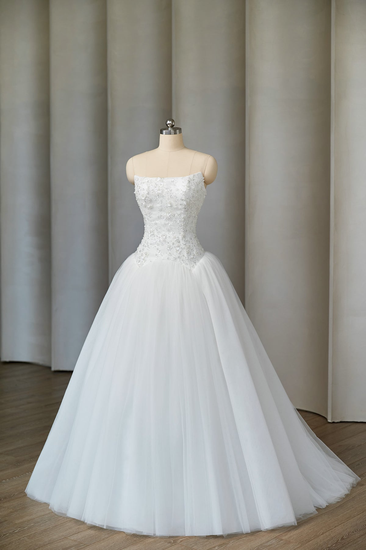 Straight Neck Sequined Tulle Princess Wedding Dress PR3175