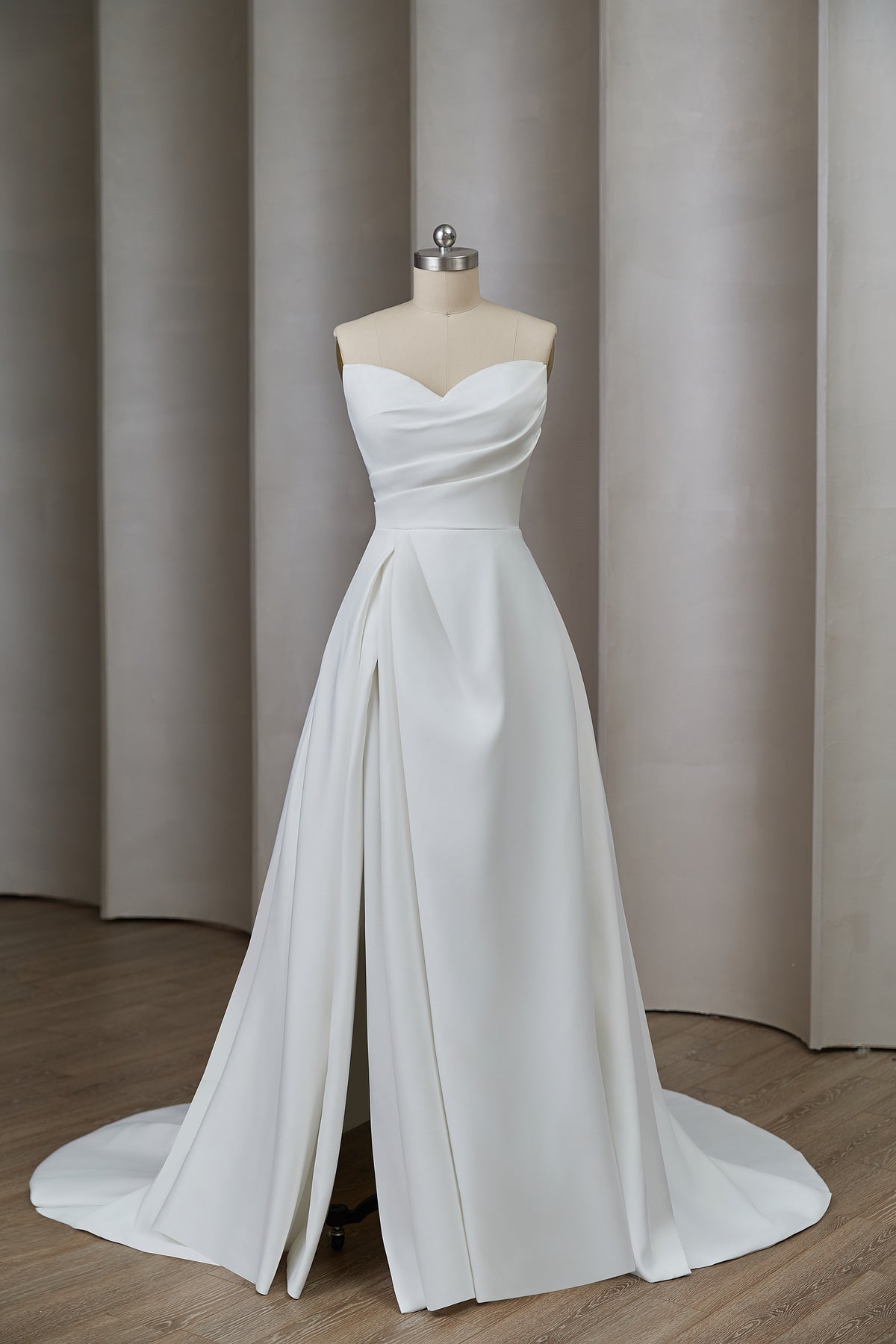 Strapless Sweetheart Neckline Long Train Satin Wedding Dress PR3356