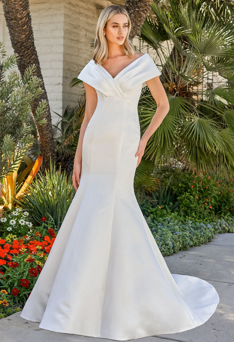 Simple Off The Shoulder Short Sleeve Pleated Mermaid Satin Bow Chapel Train Wedding Dress As Picture