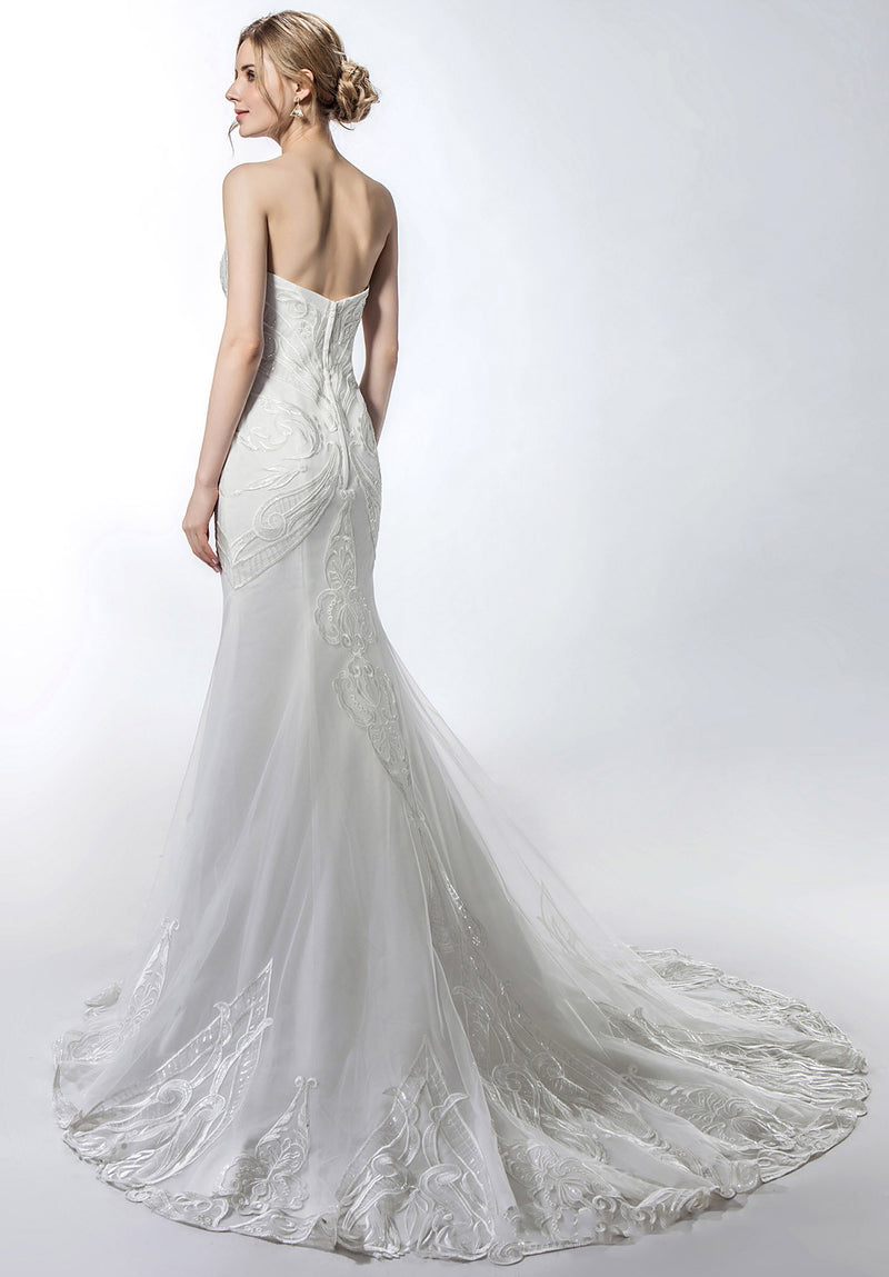 Elegant Strapless Fit and Flare Classic Wedding Dress