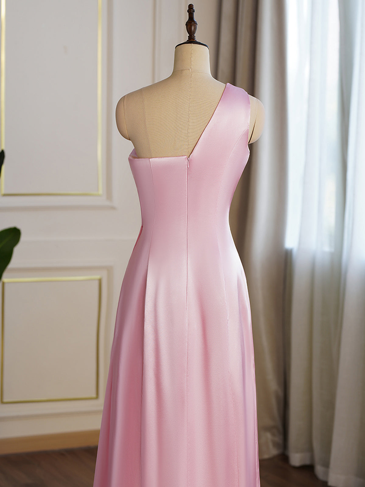 Satin One-Shoulder Side Split Bridesmaid Dress Pandrodressy Satin One-Shoulder Side Split Bridesmaid Dress Pandrodressy