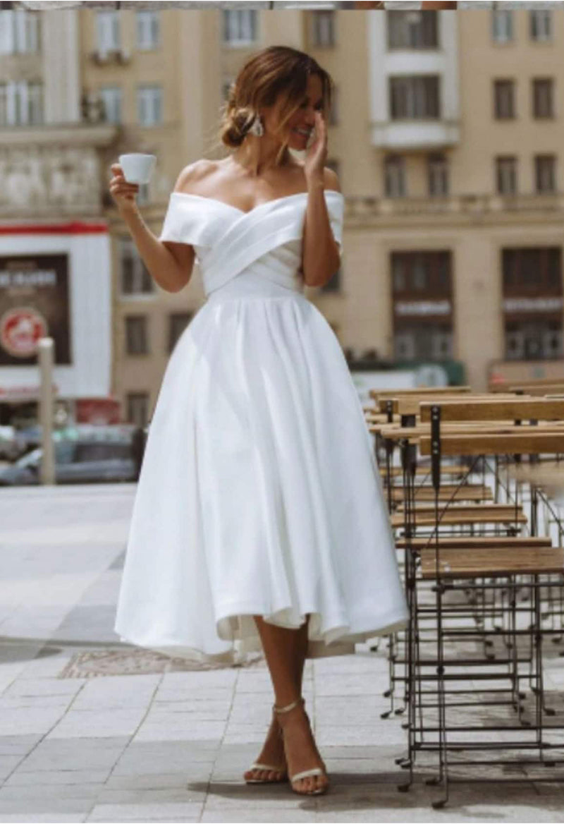 Simple V-Neck Short Sleeve Pleated Wedding Dress As Picture