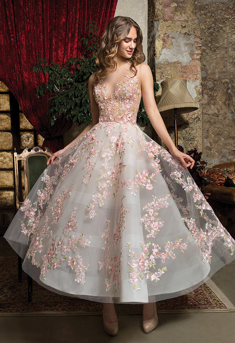 Sweet Illusion Neck Flower Embroidery Wedding Dress As Picture