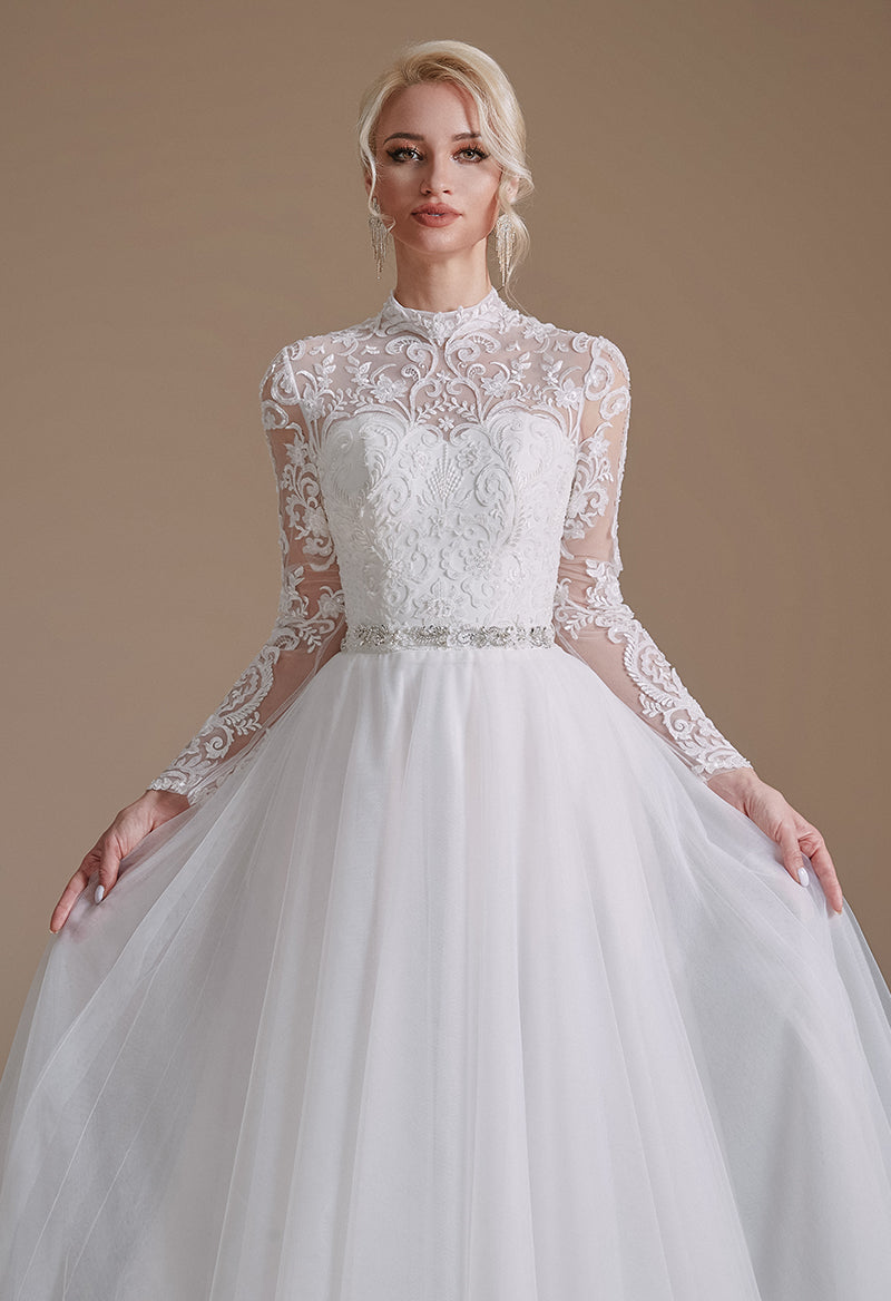 Traditional Long Sleeve Tulle Lace Wedding Dress