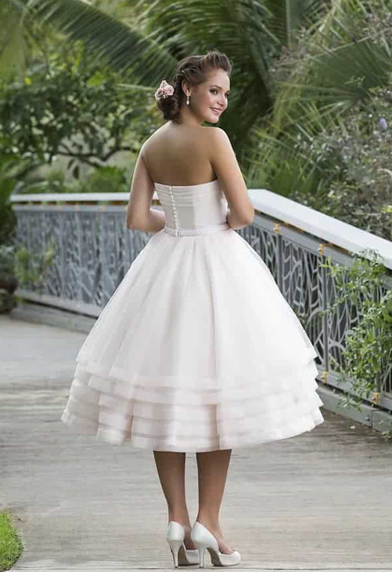 Multi-layer Tulle Open Back Tea Length Vintage Wedding Dress