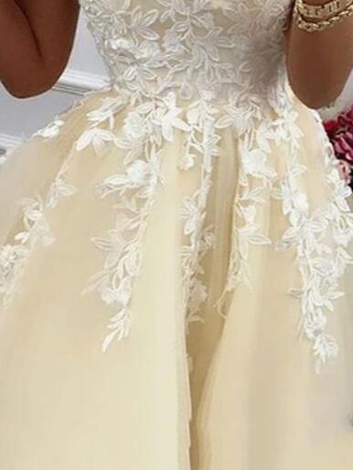 Daffodil Halter Lace Appliques Short Homecoming Dress