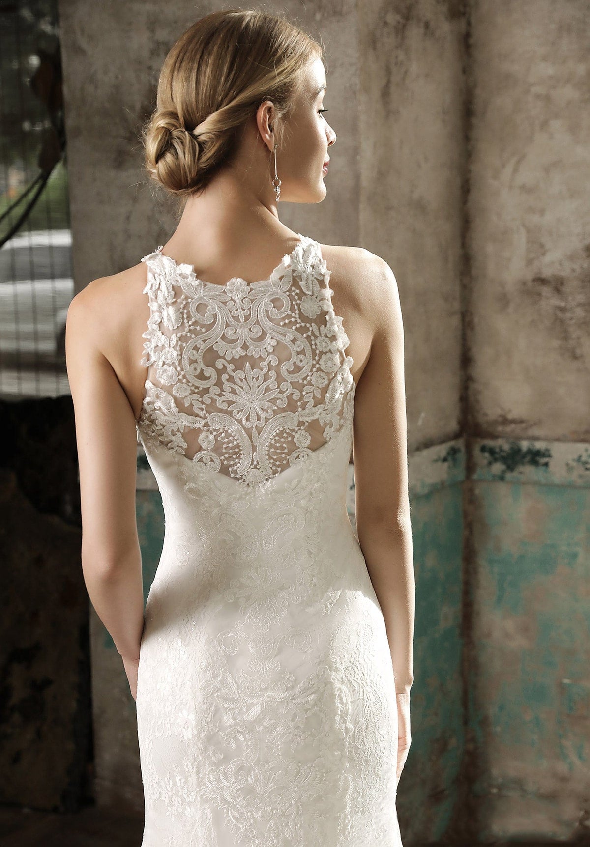 Sexy Lace Fit and Flare Jewel Neckline Wedding Dress