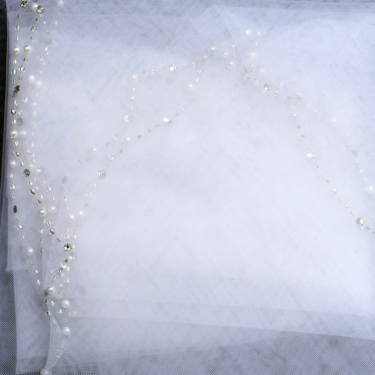 Cropped Beaded Overlock Bridal Veil V33 Light Ivory 60*153CM